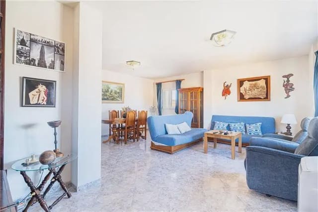 8 makuuhuone Omakotitalo myytävänä paikassa L'Arenal, Palma de Mallorca mukana 
autotalli - 960 000 € (Ref: 9964525)