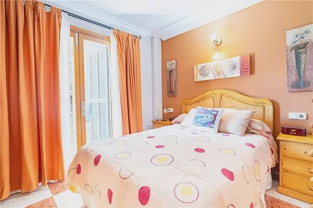 3 soveværelse Lejlighed til salg i L'Arenal, Palma de Mallorca - € 339.900 (Ref: 9965906)