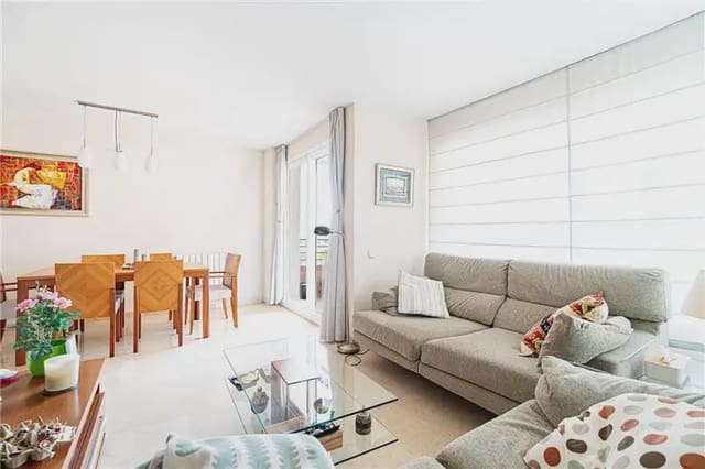 3 soveværelse Lejlighed til salg i Can Pastilla, Palma de Mallorca med swimmingpool garage - € 599.000 (Ref: 9967095)
