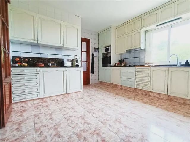 4 soverom Villa til salgs i Marratxí med garasje - € 750 000 (Ref: 9967968)