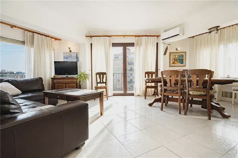 Piso de 3 habitaciones en Palma de Mallorca en venta - 465.000 € (Ref: 9968001)