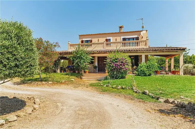 4 soveværelse Finca/Landehus til salg i Binissalem med swimmingpool garage - € 1.040.000 (Ref: 9968007)