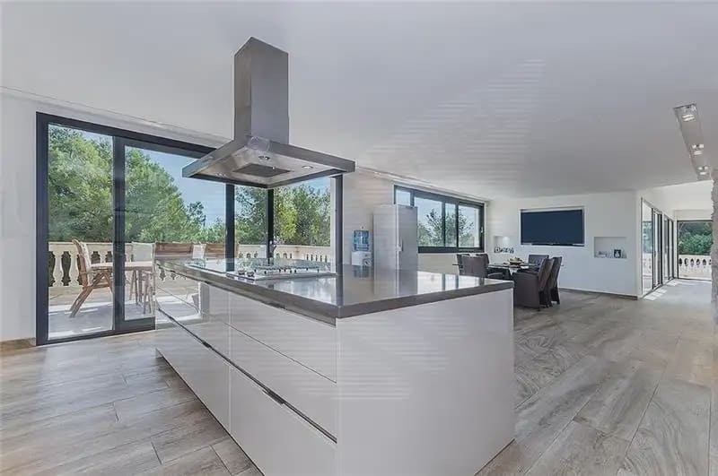 7 bedroom Villa for rent in Palma de Mallorca with pool garage - € 11,000 (Ref: 9970874)