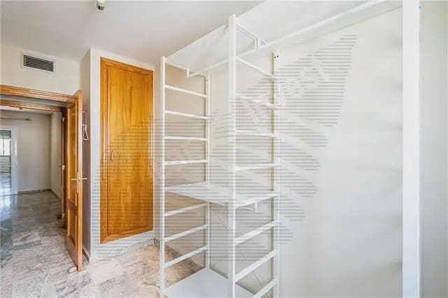 2 soverom Leilighet til leie i Santa Catalina, Palma de Mallorca med garasje - € 1 350 (Ref: 9971509)