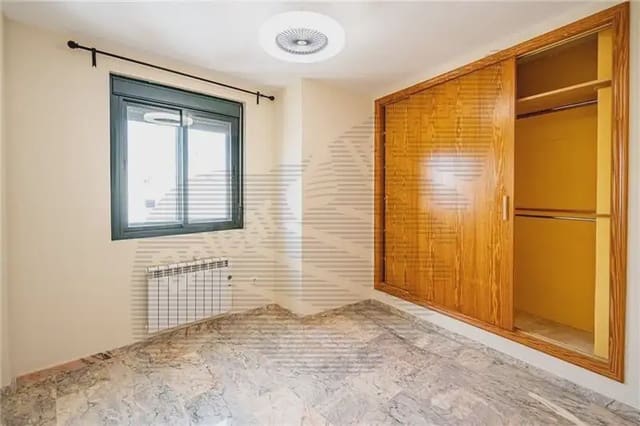 2 soverom Leilighet til leie i Santa Catalina, Palma de Mallorca med garasje - € 1 350 (Ref: 9971509)
