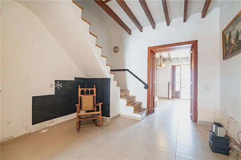 6 soveværelse Byhus til salg i Llucmajor - € 750.000 (Ref: 9987165)