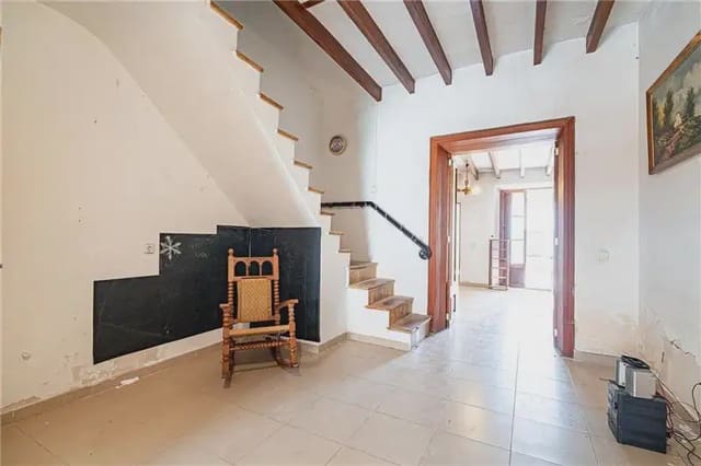 6 soveværelse Byhus til salg i Llucmajor - € 750.000 (Ref: 9987165)