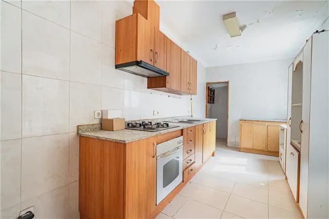 6 soveværelse Byhus til salg i Llucmajor - € 750.000 (Ref: 9987165)