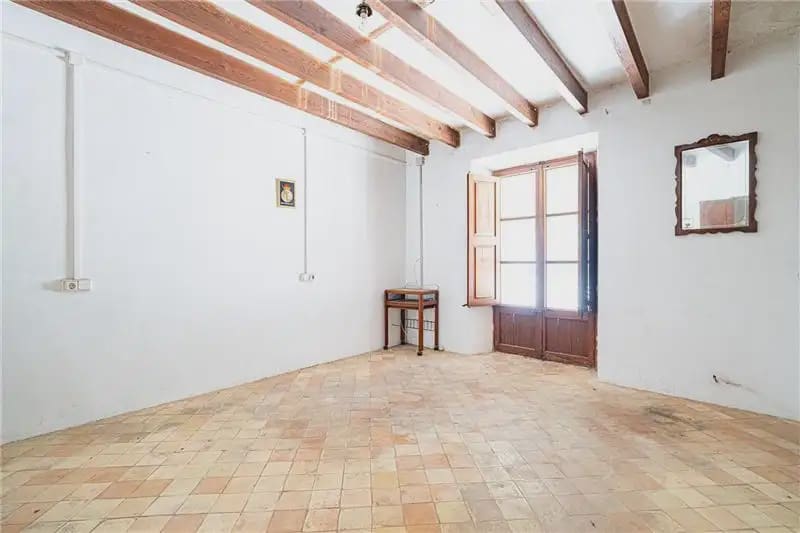 6 soveværelse Byhus til salg i Llucmajor - € 750.000 (Ref: 9987165)