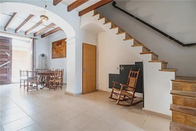 6 soveværelse Byhus til salg i Llucmajor - € 750.000 (Ref: 9987165)