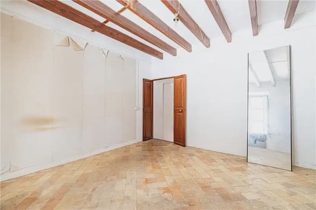 6 soveværelse Byhus til salg i Llucmajor - € 750.000 (Ref: 9987165)