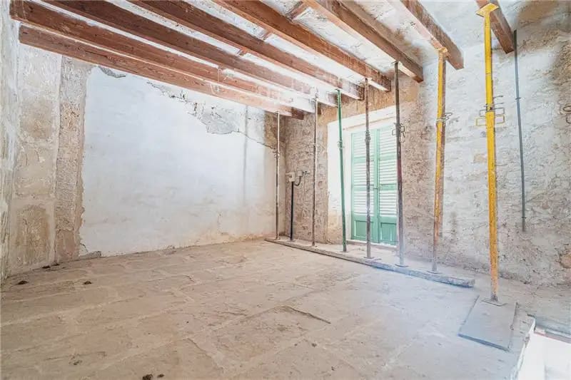 6 soveværelse Byhus til salg i Llucmajor - € 750.000 (Ref: 9987165)