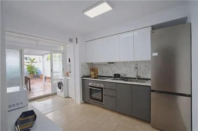 3 soverom Leilighet til leie i Jaume III, Palma de Mallorca - € 2 100 (Ref: 9988138)