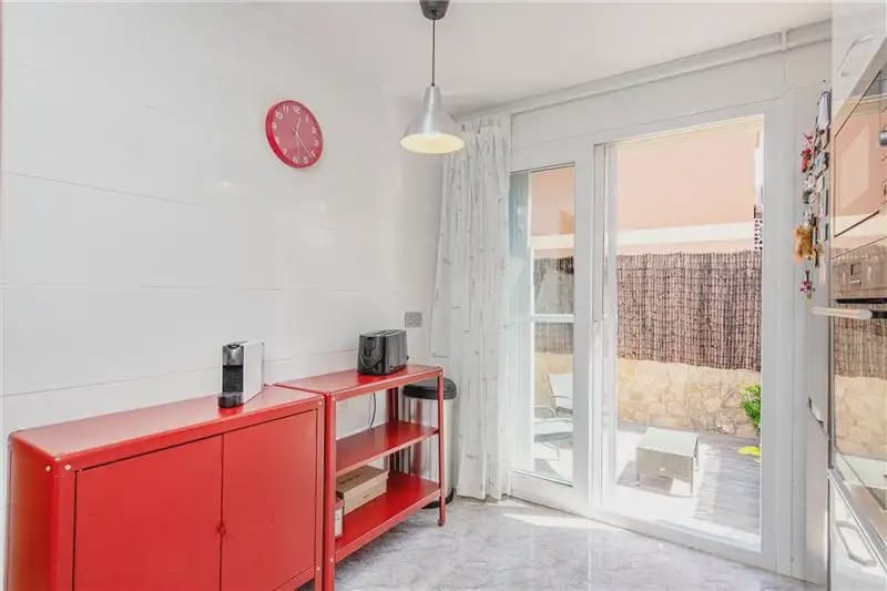 4 bedroom Townhouse for sale in Llucmajor - € 568,000 (Ref: 9997640)