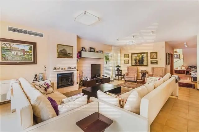 Chalet de 5 habitaciones en La Bonanova, Palma de Mallorca en venta con piscina garaje - 3.900.000 € (Ref: 9999295)