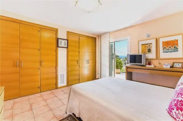 Chalet de 5 habitaciones en La Bonanova, Palma de Mallorca en venta con piscina garaje - 3.900.000 € (Ref: 9999295)