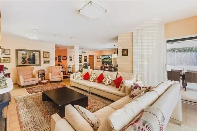 Chalet de 5 habitaciones en La Bonanova, Palma de Mallorca en venta con piscina garaje - 3.900.000 € (Ref: 9999295)