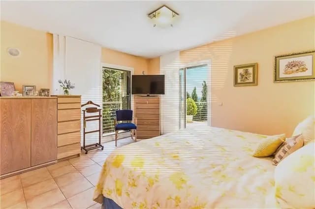 Chalet de 5 habitaciones en La Bonanova, Palma de Mallorca en venta con piscina garaje - 3.900.000 € (Ref: 9999295)