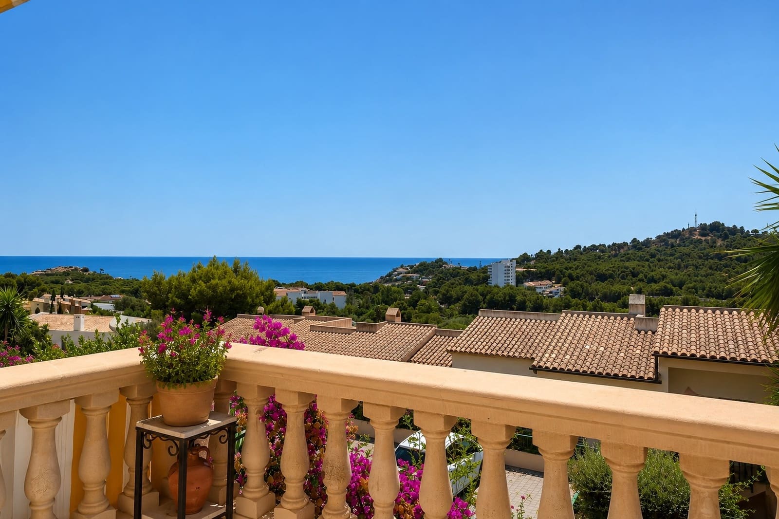 2 bedroom Apartment for sale in Font de Sa Cala / Font de La Cala with pool garage - € 449,000 (Ref: 10019796)