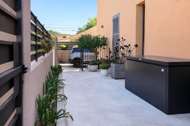 3 chambre Villa/Maison à vendre à Font de Sa Cala / Font de La Cala, Capdepera avec piscine garage - 1 390 000 € (Ref: 10060623)