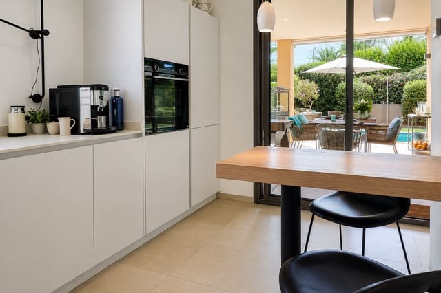 3 chambre Villa/Maison à vendre à Font de Sa Cala / Font de La Cala, Capdepera avec piscine garage - 1 390 000 € (Ref: 10060623)