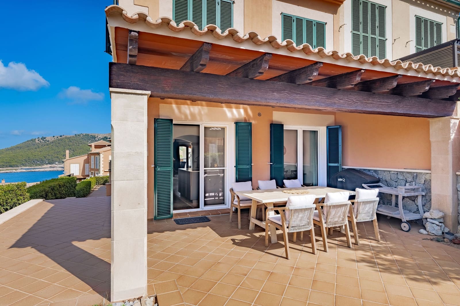 3 soveværelse Villa til salg i Cala Ratjada med swimmingpool garage - € 1.490.000 (Ref: 10061058)