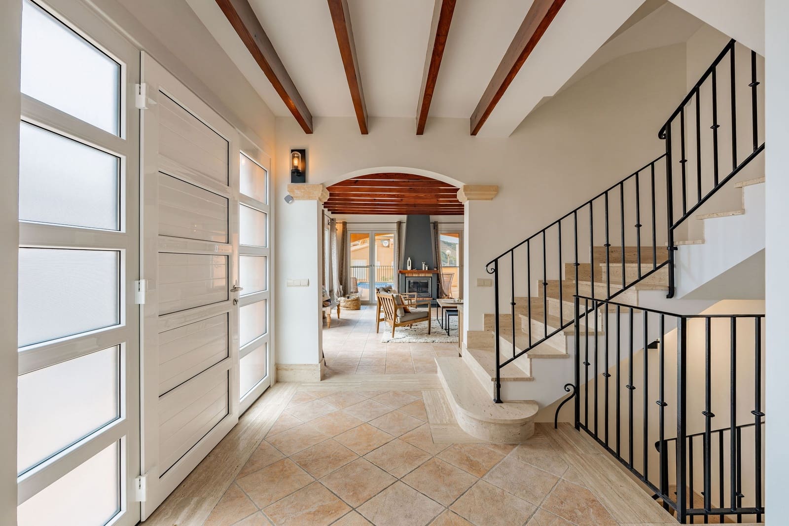 3 soveværelse Villa til salg i Cala Ratjada med swimmingpool garage - € 1.490.000 (Ref: 10061058)