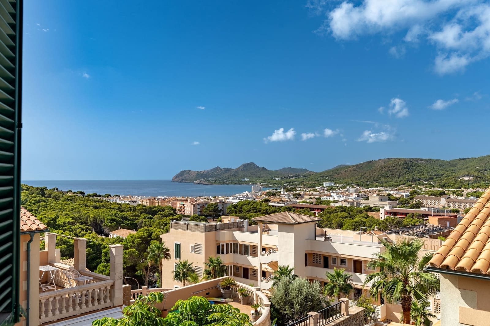 3 soveværelse Villa til salg i Cala Ratjada med swimmingpool garage - € 1.490.000 (Ref: 10061058)
