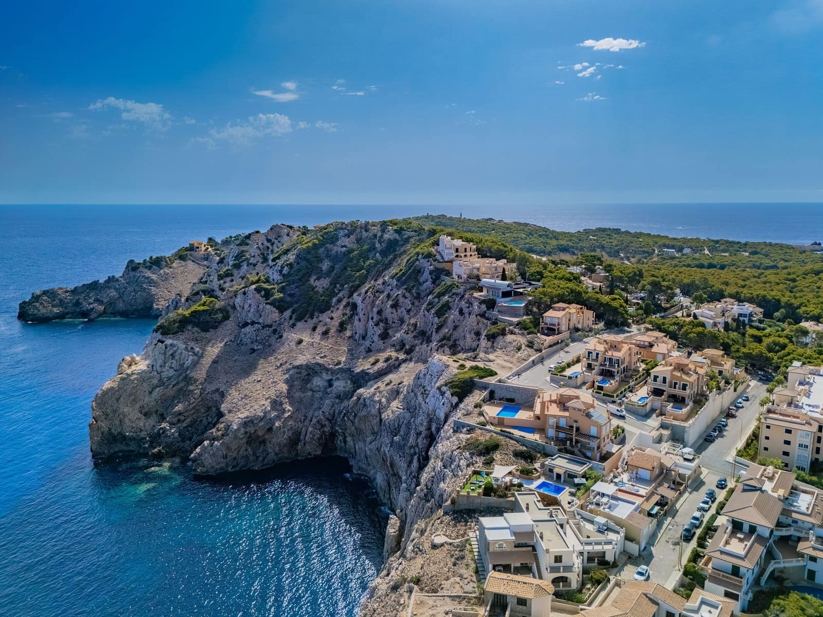3 soveværelse Villa til salg i Cala Ratjada med swimmingpool garage - € 1.490.000 (Ref: 10061058)