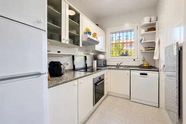 2 makuuhuone Huoneisto myytävänä paikassa Font de Sa Cala / Font de La Cala, Capdepera mukana uima-altaan 
autotalli - 430 000 € (Ref: 10125145)