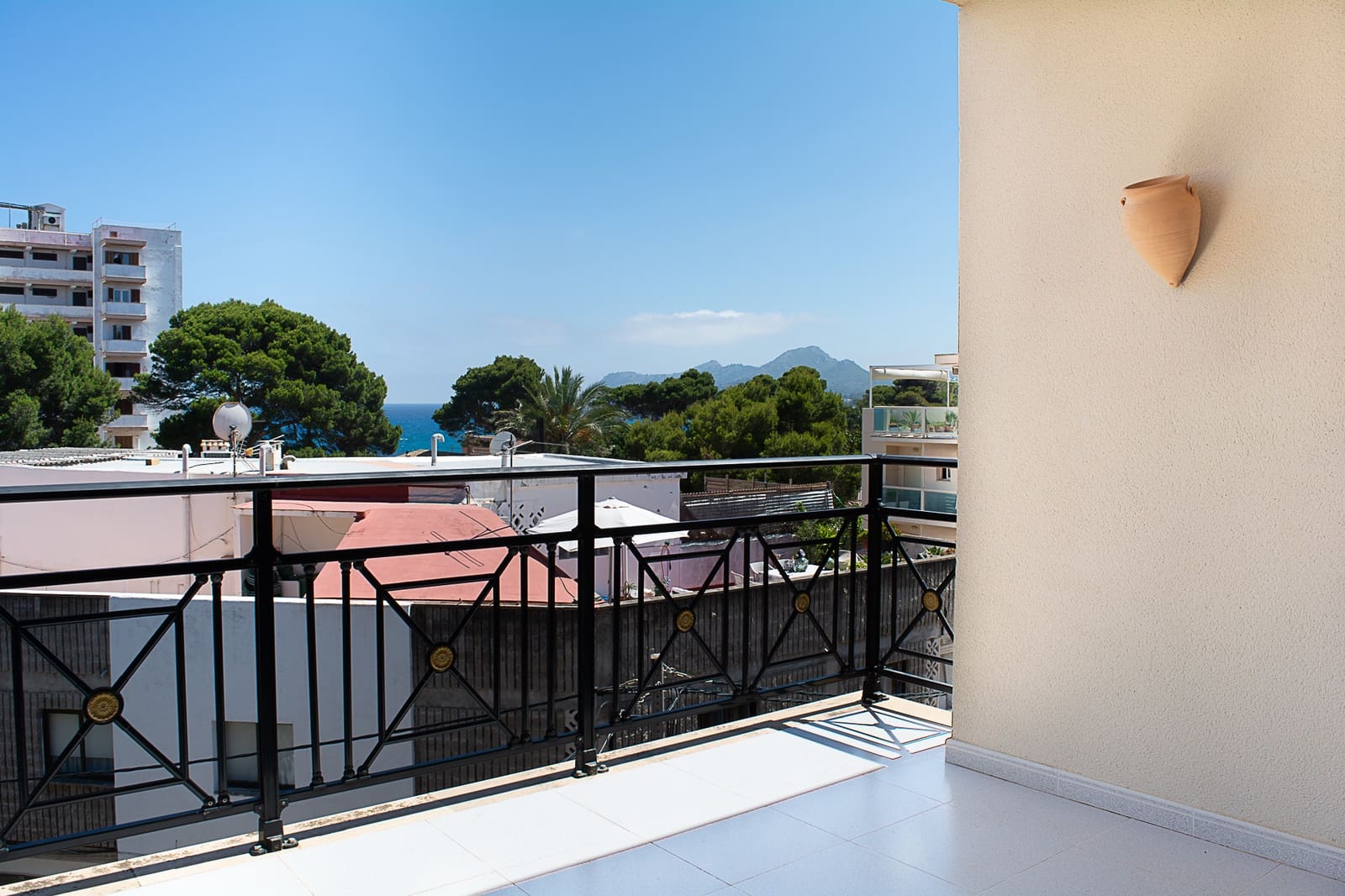 2 sypialnia Apartament do wynajęcia w Cala Ratjada z garażem - 1 700 € (Ref: 10141458)