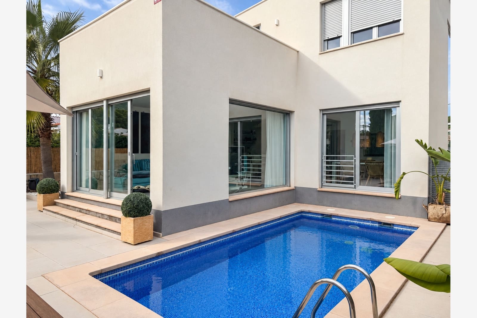4 slaapkamer Villa te koop in Cala Ratjada met zwembad garage - € 1.686.000 (Ref: 10181655)