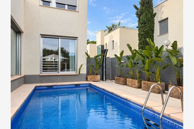 4 slaapkamer Villa te koop in Cala Ratjada, Capdepera - € 1.686.000 (Ref: 10181655)