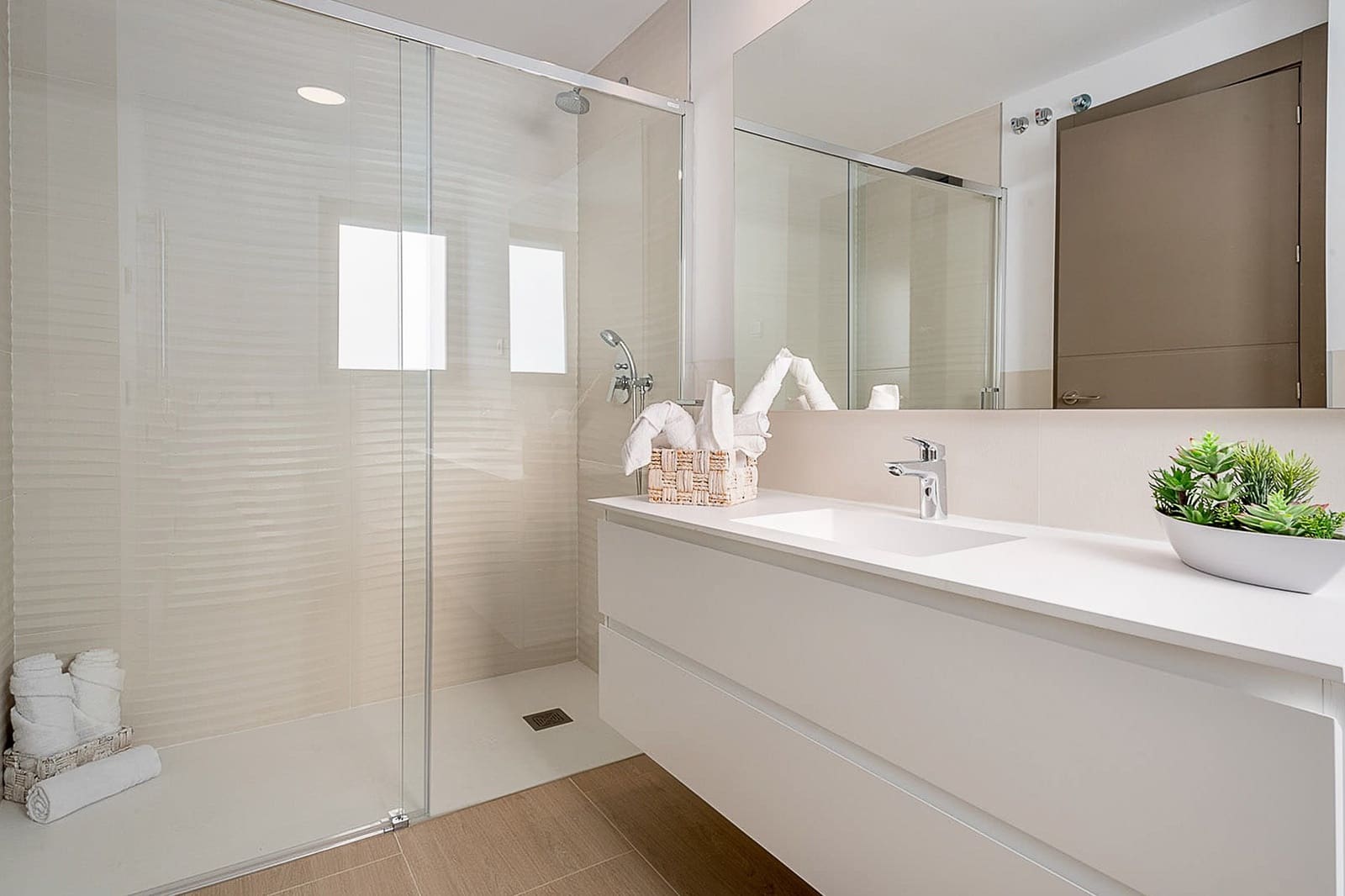 3 makuuhuone Huvila myytävänä paikassa Colonia de Sant Pere / Colonia de San Pedro mukana uima-altaan - 1 270 000 € (Ref: 8045130)