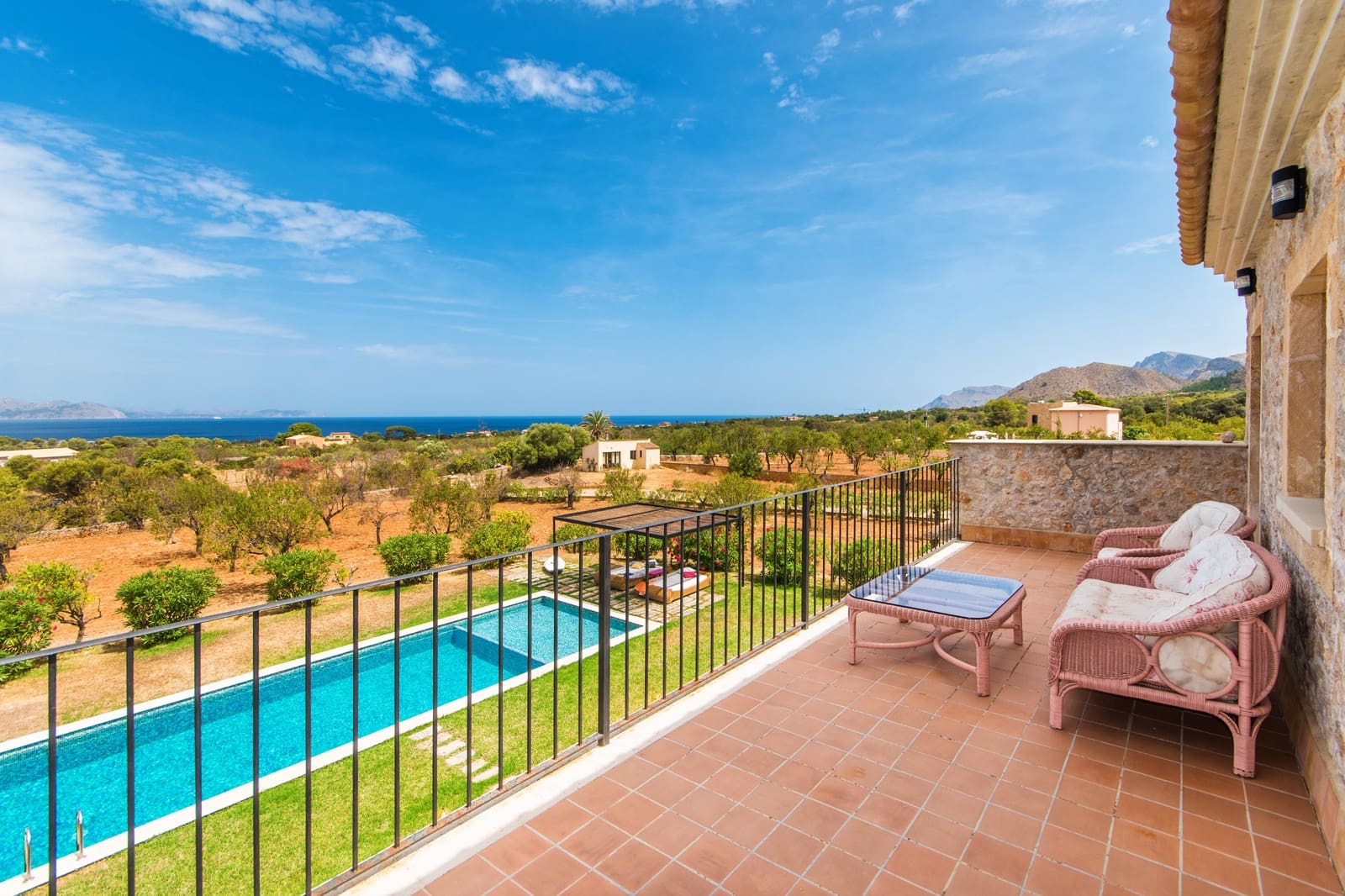 8 bedroom Villa for sale in Colonia de Sant Pere / Colonia de San Pedro, Artà with pool €