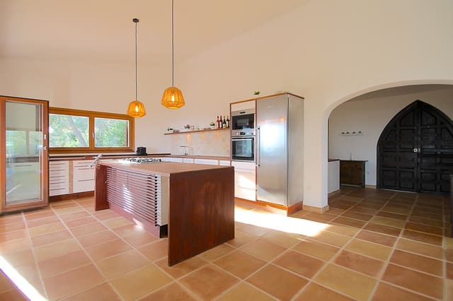 4 soveværelse Villa til salg i Son Servera med swimmingpool - € 1.750.000 (Ref: 8045163)