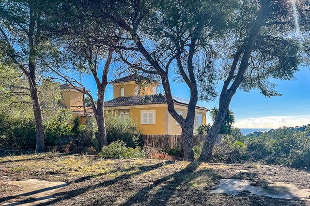 Mark till salu i Font de Sa Cala / Font de La Cala, Capdepera - 4 200 000 € (Ref: 8045165)