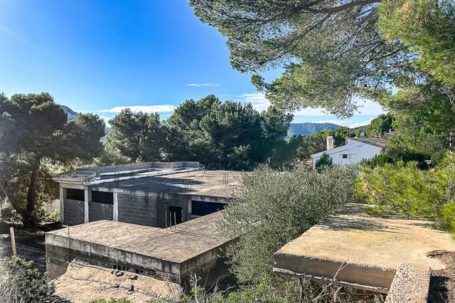 Mark till salu i Font de Sa Cala / Font de La Cala, Capdepera - 4 200 000 € (Ref: 8045165)