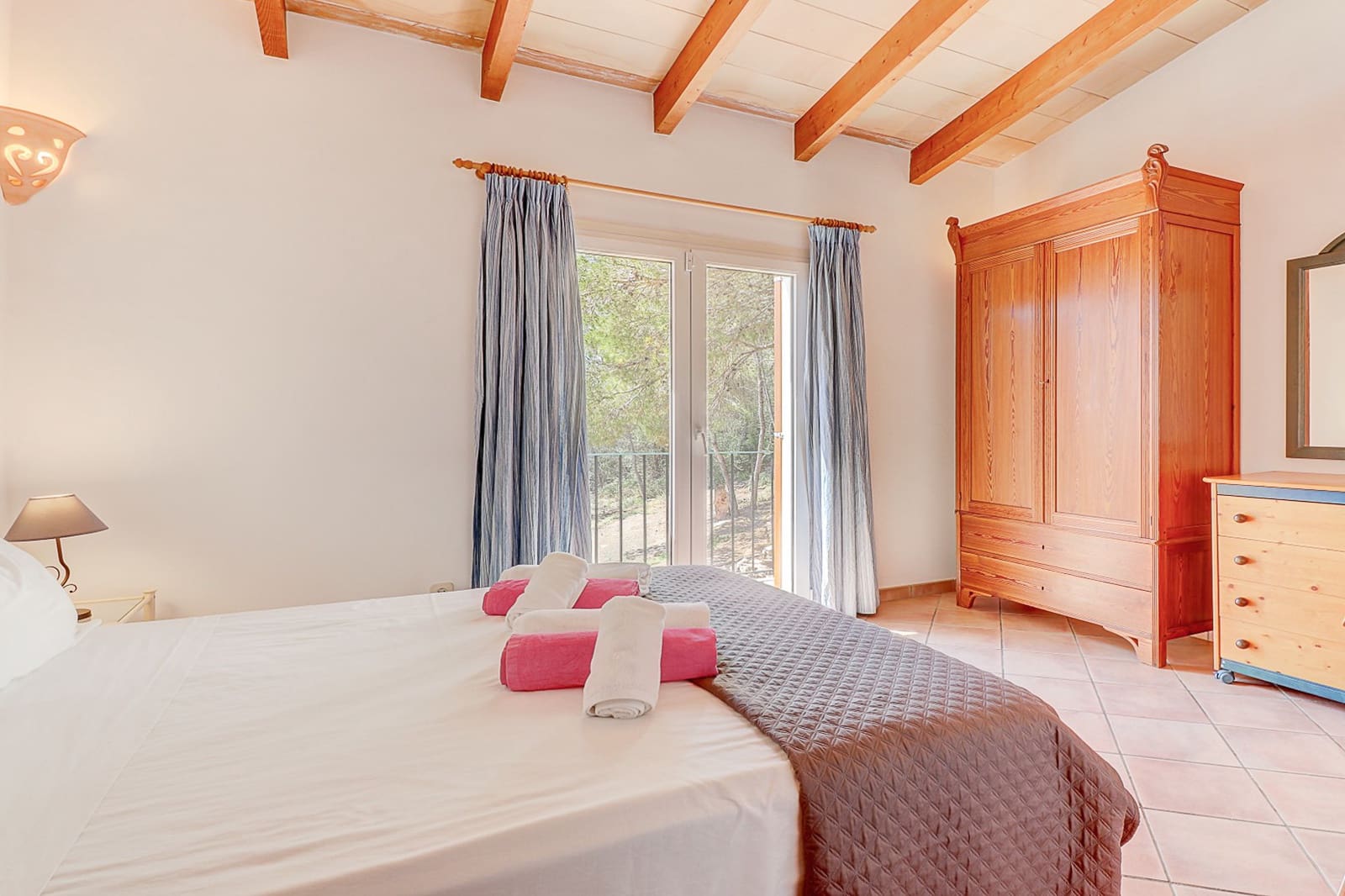 4 bedroom Villa for sale in Manacor with pool garage - € 1,490,000 (Ref: 8045235)