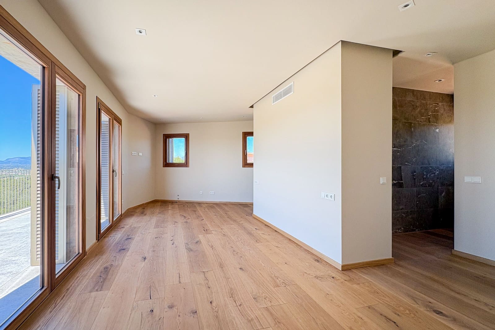 5 bedroom Villa for sale in L'Aranjassa / S'Aranjassa with pool - € 2,700,000 (Ref: 8045269)