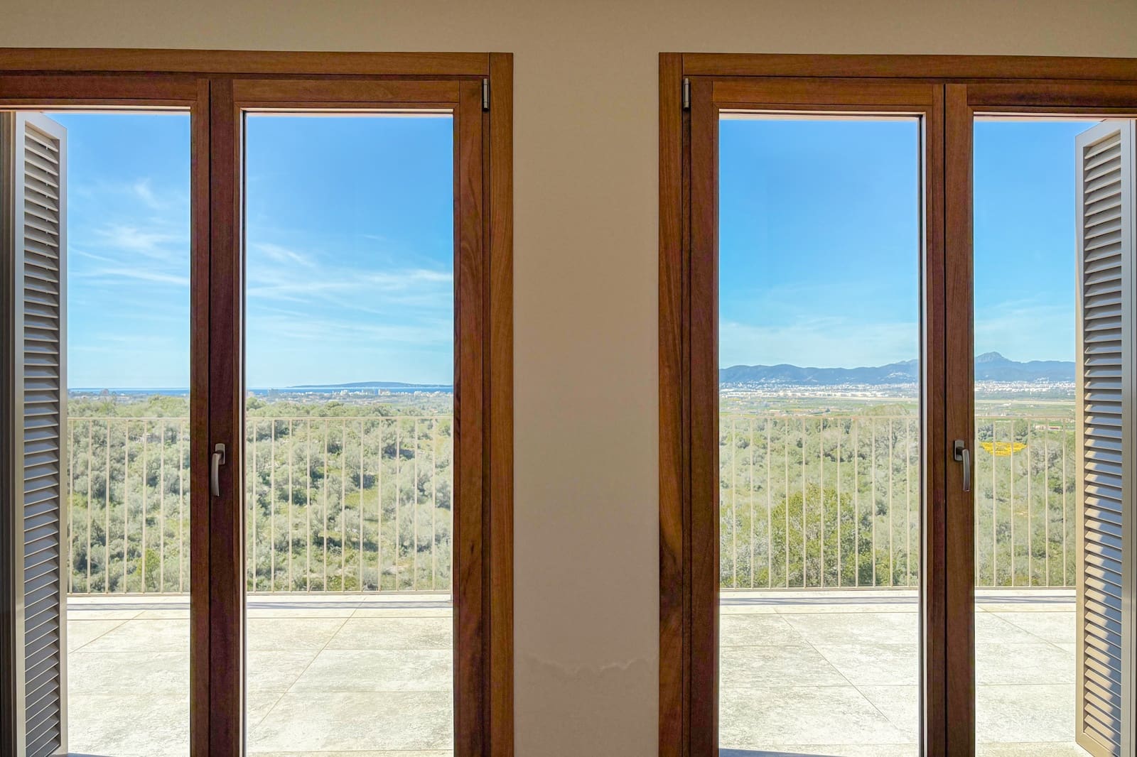 5 bedroom Villa for sale in L'Aranjassa / S'Aranjassa with pool - € 2,700,000 (Ref: 8045269)