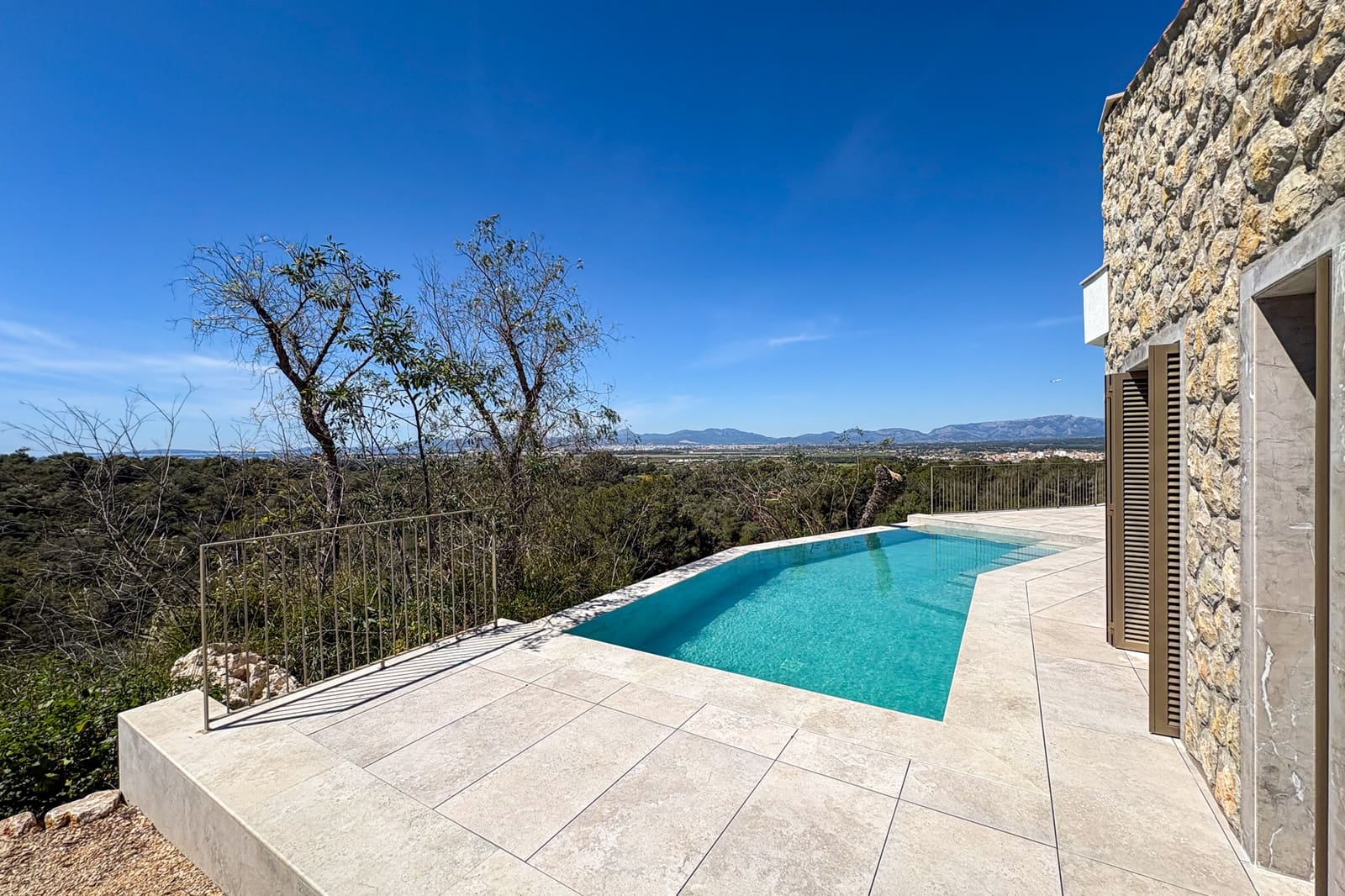 5 bedroom Villa for sale in L'Aranjassa / S'Aranjassa with pool - € 2,700,000 (Ref: 8045269)