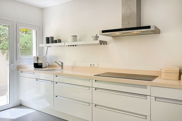 4 soveværelse Villa til salg i Canyamel, Capdepera med swimmingpool - € 1.249.000 (Ref: 8260538)