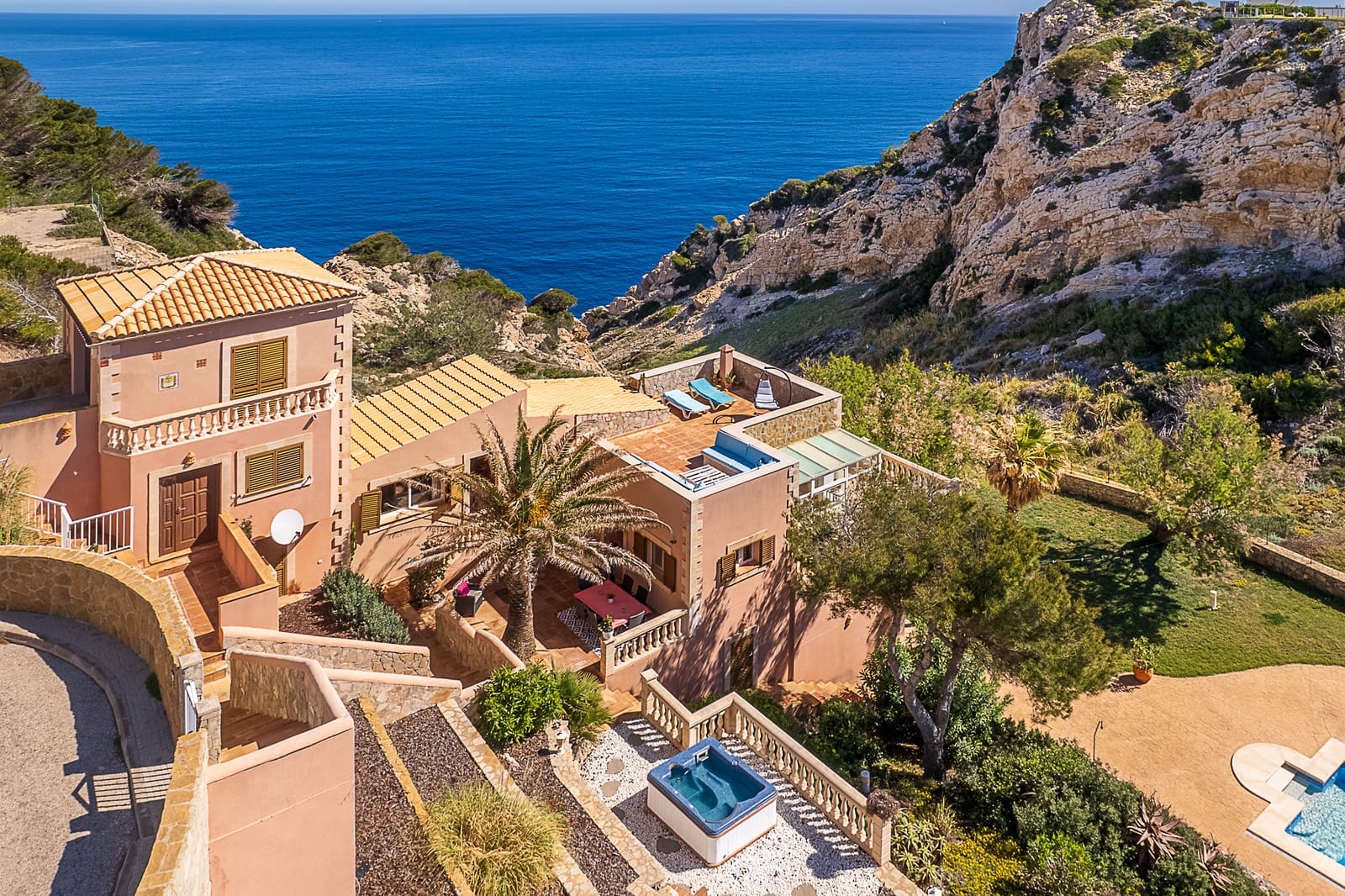 5 camera da letto Villa in vendita in Cala Ratjada con piscina garage - 1.650.000 € (Rif: 8288844)