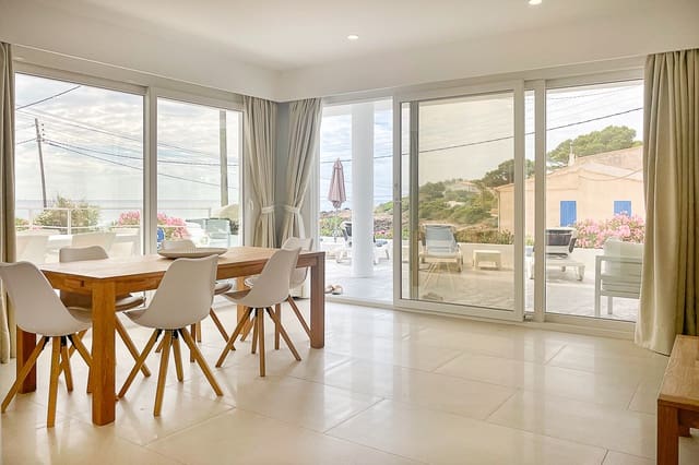 4 Zimmer Villa zu vermieten in Cala Ratjada, Capdepera mit Garage - 3.750 € (Ref: 8397927)