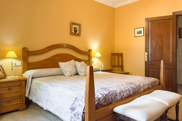 4 slaapkamer Villa te koop in Santa Margalida met zwembad - € 1.999.900 (Ref: 8449252)