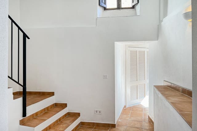 Casa de 3 habitaciones en Capdepera en venta - 449.000 € (Ref: 8477448)