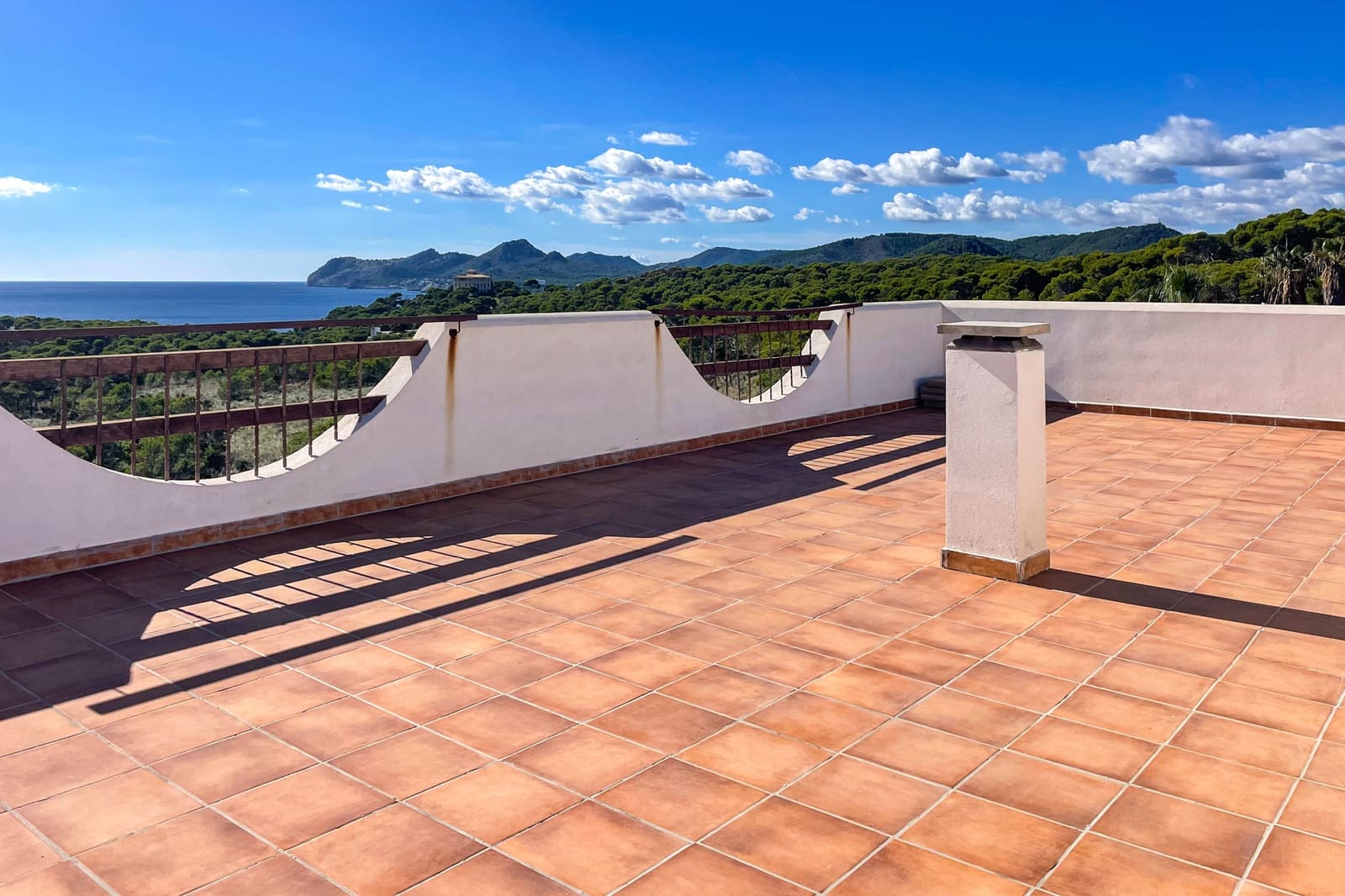 5 slaapkamer Villa te koop in Cala Ratjada met zwembad - € 1.350.000 (Ref: 8481454)