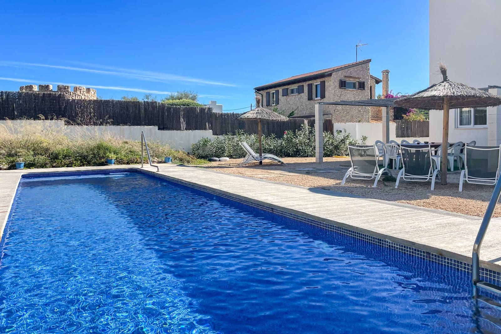 5 slaapkamer Villa te koop in Cala Ratjada met zwembad - € 1.350.000 (Ref: 8481454)