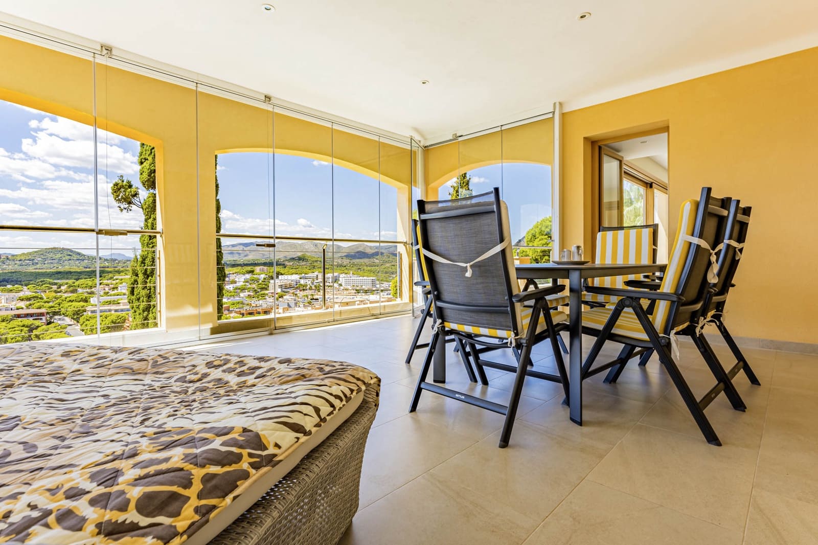 5 soverom Villa til salgs i Cala Ratjada med svømmebasseng garasje - € 3 900 000 (Ref: 8537570)